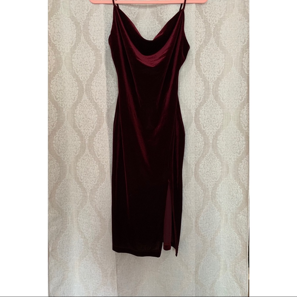 VELVET WINE CROWL NECK DRESS - GUESS / size S